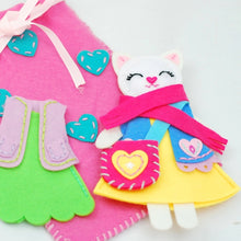 Load image into Gallery viewer, Apli Kapli - Felt Sewing Kit for Beginners: Make Your Own Felt Cat