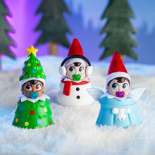 Load image into Gallery viewer, The Elf on the Shelf - Frost Pips Accessory Bundle: Nursery Essentials, Christmas Costumes &amp; Elf Pets Costumes (Frost Pips Not Included)