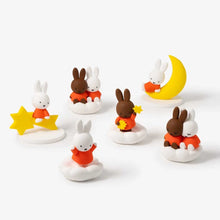 Load image into Gallery viewer, Smoko - Miffy &amp; Melanie in the Sky Blind Box Figure, 1 Count