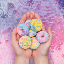 Load image into Gallery viewer, Klutz Craft Kit - Bath Bomb Scented Bakery