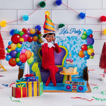 Load image into Gallery viewer, The Elf on the Shelf - Polar Props Set of 2: 20th Anniversary Pop-Ups &amp; Insta-Moment Props (Scout Elf Not Included)