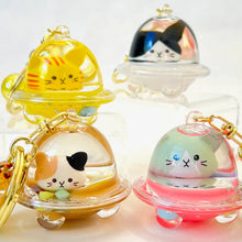 Load image into Gallery viewer, Cat UFO Floaty Keychain