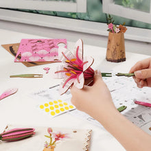 Load image into Gallery viewer, Rowood - Wooden Bloom Craft Kit, Set of 3: Sunflower, Lily &amp; Gerbera Daisy