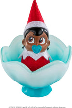 Load image into Gallery viewer, The Elf on the Shelf - Frost Pip™ Mini Bloom: Girl, Dark