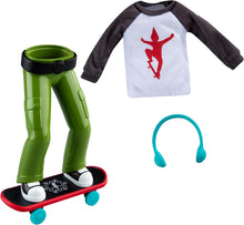 Load image into Gallery viewer, The Elf on the Shelf - MagiFreez: Holly Jolly Ollie Skateboarder