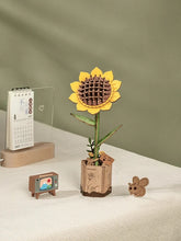 Load image into Gallery viewer, Rowood - Wooden Bloom Craft Kit: Sunflower