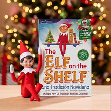 Load image into Gallery viewer, The Elf on the Shelf: A Christmas Tradition with Posing Power (Blue Eyed Boy, Spanish)