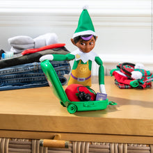 Load image into Gallery viewer, The Elf on the Shelf - Polar Props: Travel Set, 5 Pieces