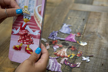 Load image into Gallery viewer, Disney Minnie Mouse and Daisy Duck 23-Piece Magnetic Doll Tin 48838 Bendon