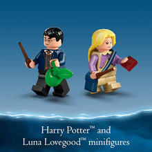 Load image into Gallery viewer, LEGO Hogwarts™ Carriage and Thestrals