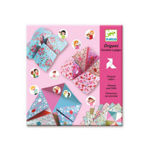 Load image into Gallery viewer, Origami Fortune Tellers Paper Craft Kit