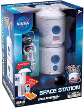 Load image into Gallery viewer, Daron Space Adventure Series Set of 3: NASA Space Capsule, Space Shuttle, and Space Station with Bag