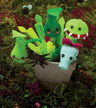 Load image into Gallery viewer, Sew Mini Gardens (Klutz Craft Kit)