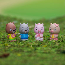 Load image into Gallery viewer, Timber Tots Hazelnut House Play Set, with ChipChip Family - 5 Total Timber Tots Figures, and Myriads Drawstring Bag