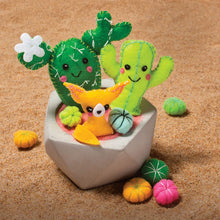 Load image into Gallery viewer, Sew Mini Gardens (Klutz Craft Kit)