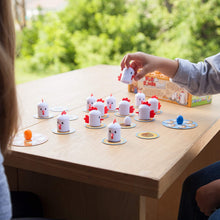 Load image into Gallery viewer, Fat Brain Peek-A-Doodle Doo! Memory Game Set