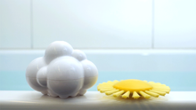 Load image into Gallery viewer, Fat Brain Toys - MOLUK Plui Weather Set - Rain Cloud and Sun Brush - Bathtub Toy